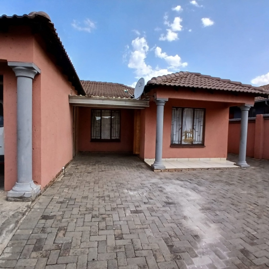 3 Bedroom Property for Sale in Tlhabane West North West